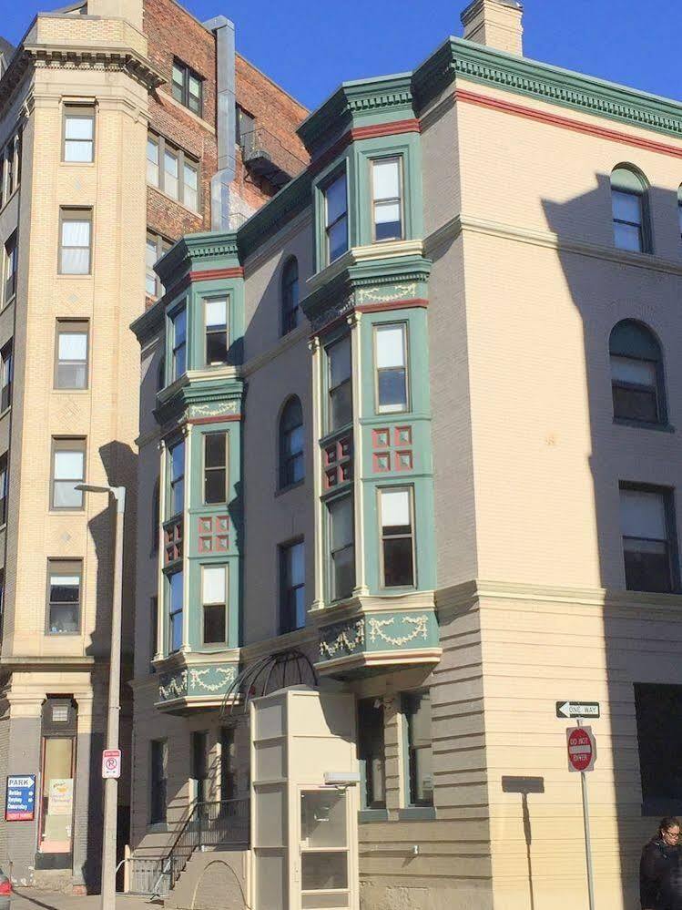Boston Fenway Inn By Found מראה חיצוני תמונה